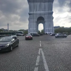 Toureifelchampselysee Paris